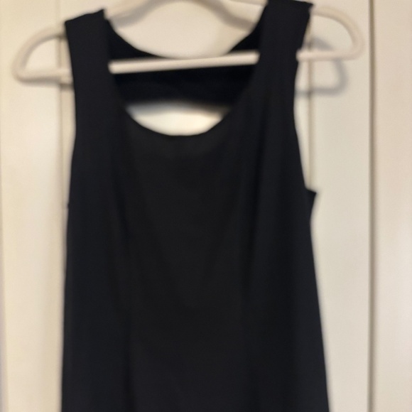 Lululemon Run Righteous Tank (black size 8) - Picture 4 of 7